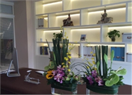 廣正(zheng)化工辦公室(shì)