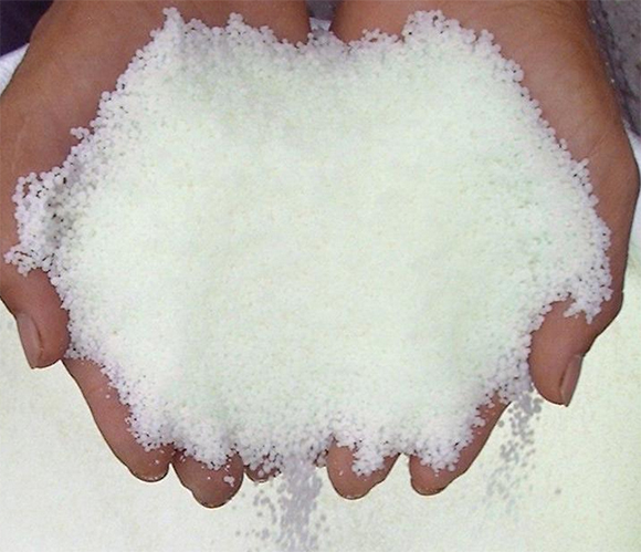 尿素那種(zhǒng)顔色的