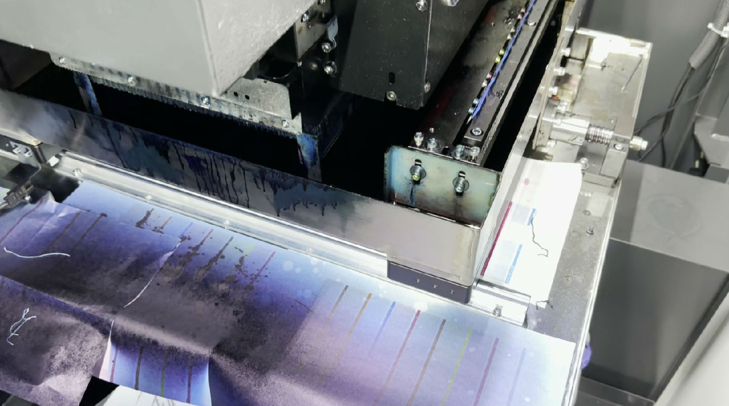 爲什麽數碼(mǎ)印花機廢墨會(huì)增多?