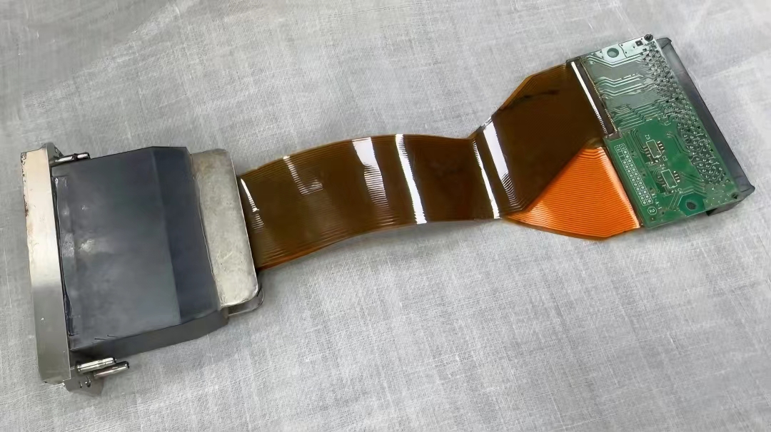 數碼(ma)印花機(ji)噴頭會(hui)經常斷(duan)針的原(yuán)因