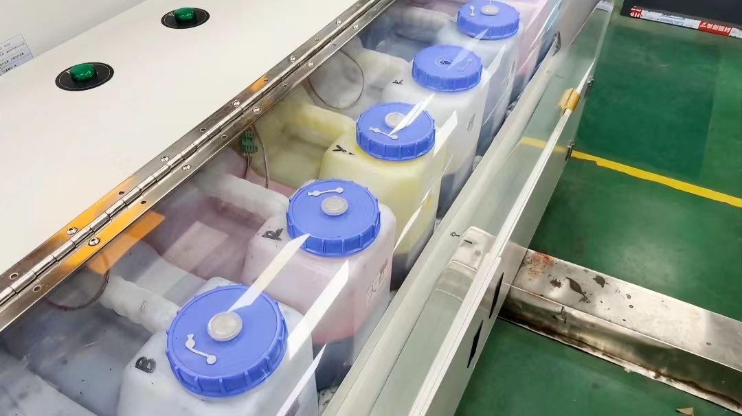 如何判(pàn)斷數碼印(yin)花機墨水(shuǐ)是否适合(he)高溫環境(jìng)?